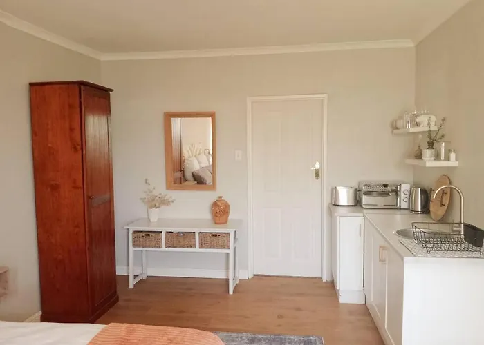 Charming Studio In Stellenbosch - The Valley Stay